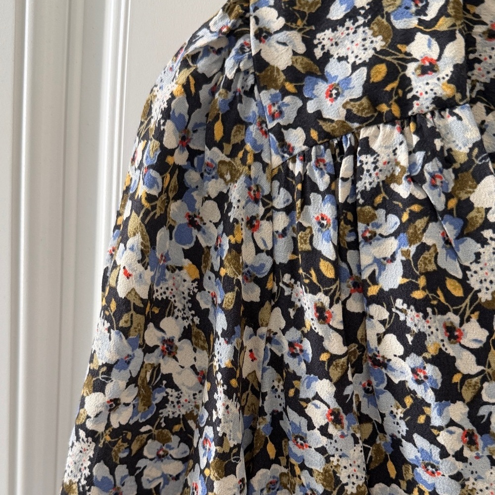 Levi's Multi Floral V‑Neck Button Midi Dress - Picture 8 of 12